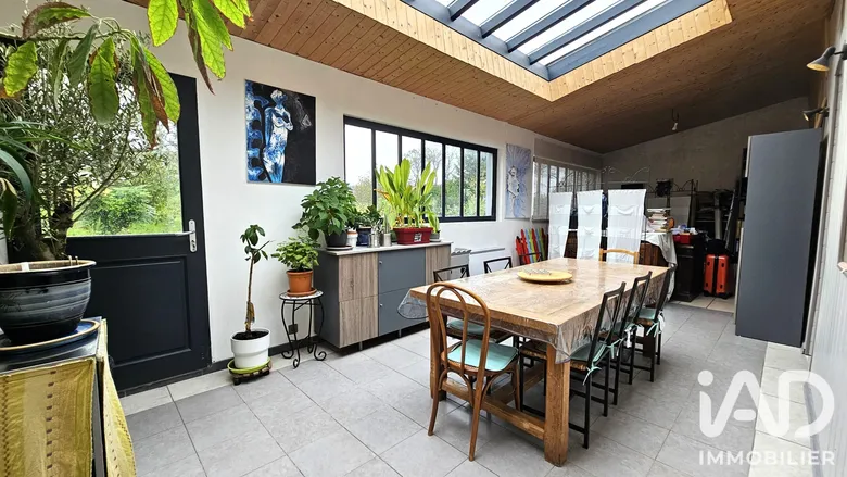 Maison 11 pièces 172 m² · à Beaurepaire · 172 m² · 299 000 €