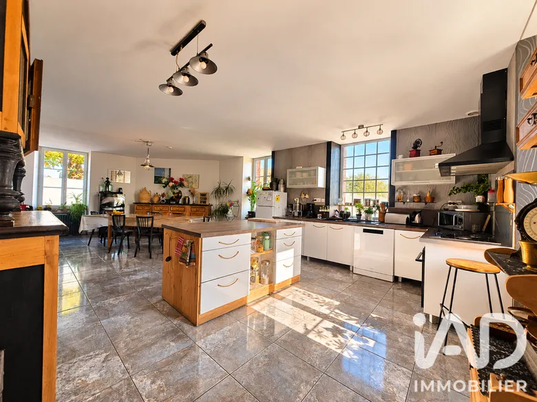 Maison 7 pièces 192 m² · à Ombrée d'Anjou · 192 m² · 249 900 €