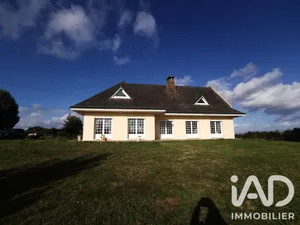 Maison traditionnelle à Ploëzal (22260)