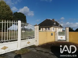 Maison traditionnelle à Ploëzal (22260)