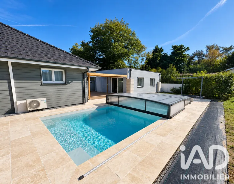 Maison 5 pièces 138 m² · à Garlin · 138 m² · 300 000 €