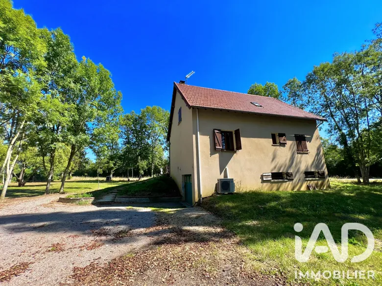 Maison 6 pièces 120 m² · à Cosne-Cours-sur-Loire · 120 m² · 135 000 €