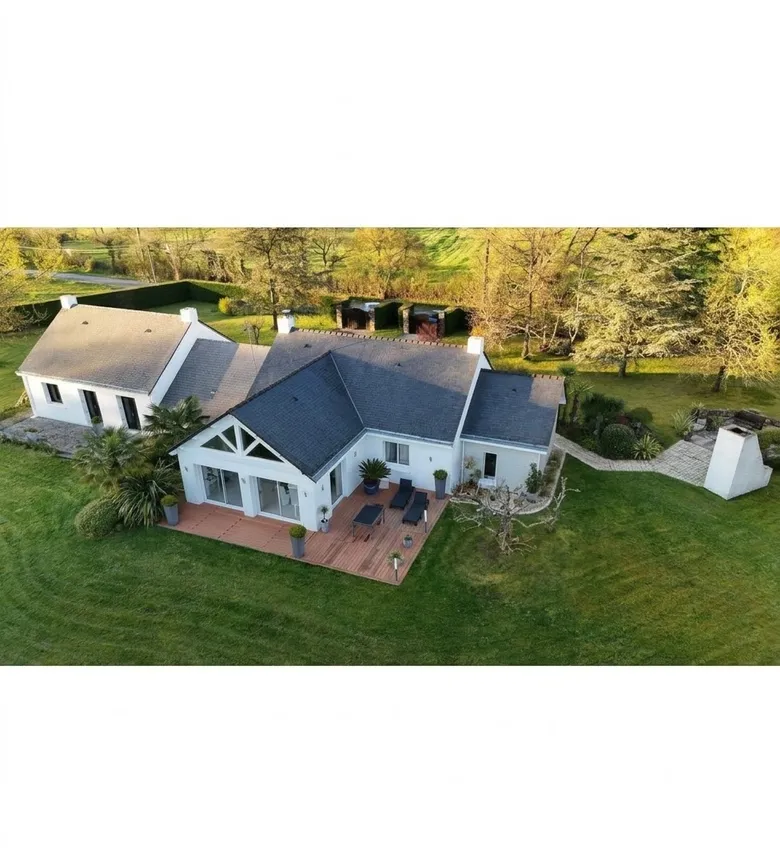 Maison 9 pièces 193 m² · à Saint-Mars-du-Désert · 193 m² · 459 000 €