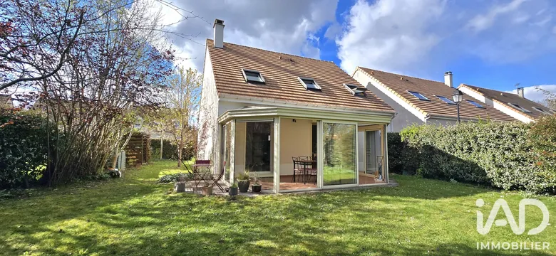 Maison 6 pièces 121 m² · au Plessis-Pâté · 121 m² · 349 000 €