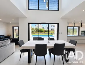 Maison d'architecte à Beaucouzé (49070)