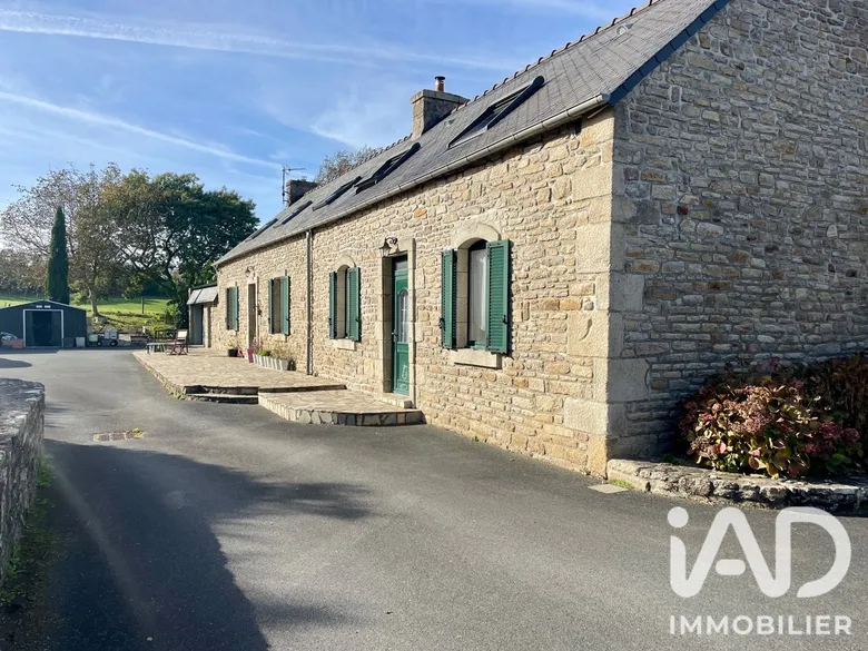 Maison 8 pièces 234 m² · à Pluguffan · 234 m² · 455 000 €