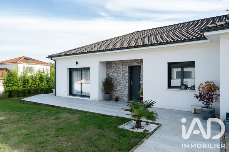 Maison 5 pièces 127 m² · à Rilhac-Rancon · 127 m² · 276 000 €