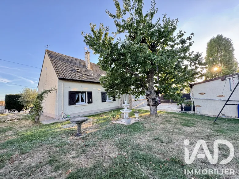 Maison 7 pièces 139 m² · à Aubepierre-Ozouer-le-Repos · 139 m² · 254 990 €