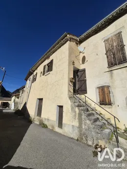 Maison de village à Cornillon-sur-l'Oule (26510)