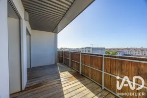Appartement à Bordeaux (33300)