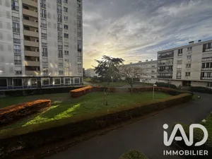 Apartment in Nantes (44100)