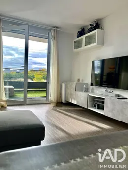 Apartment in Pontoise (95300)