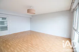 Apartment in Rennes (35200)