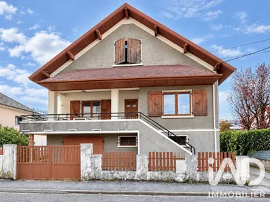 Maison à Saint-Alban-Leysse (73230)