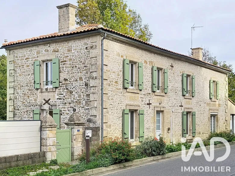 Maison 6 pièces 151 m² · à Béceleuf · 150,7 m² · 187 500 €