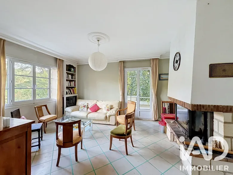 Maison 6 pièces 116 m² · à Saint-Rémy-lès-Chevreuse · 116 m² · 370 000 €