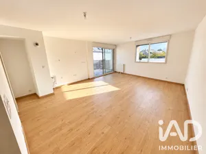 Apartment in Saint-Jacques-de-la-Lande (35136)