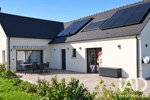 Maison d'architecte à Moyvillers (60190)