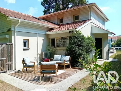 Maison traditionnelle à Pessac (33600)