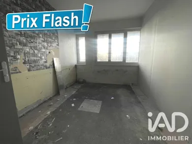 Apartment in Grenoble (38100)