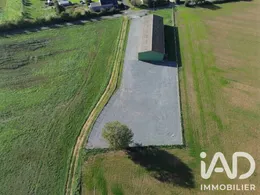 Hangar à La Villedieu-du-Clain (86340)