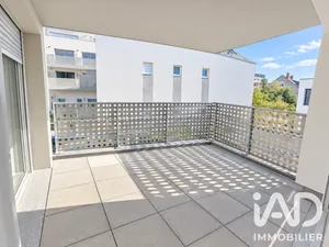 Apartment in Saint-Jacques-de-la-Lande (35136)