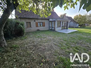 Maison à Neuilly-le-Réal (03340)