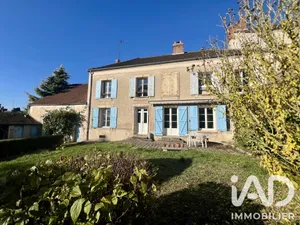 Mansion in Jouy-sur-Morin (77320)