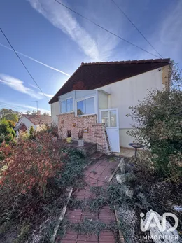 Detached house in Fussy (18110)