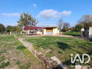 House in Cordelle (42123)