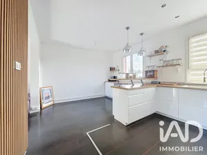 Appartement à Sainte-Geneviève-des-Bois (91700)